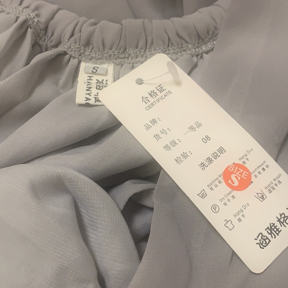 Long gray sleeveless dress . - Picture 7 of 7